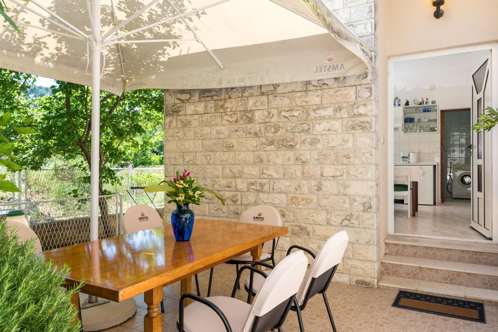 Apartments Coce Trogir Buitenkant foto