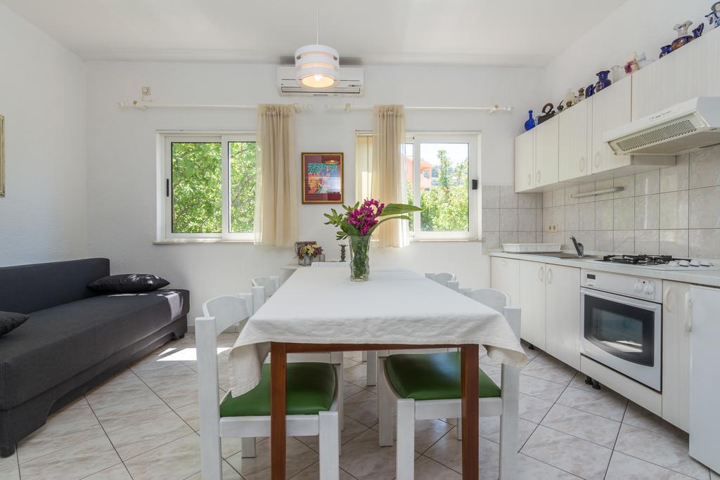 Apartments Coce Trogir Buitenkant foto