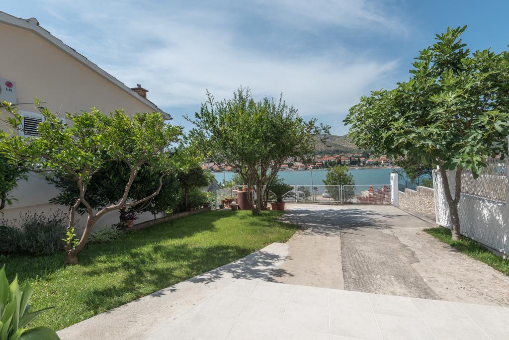 Apartments Coce Trogir Buitenkant foto